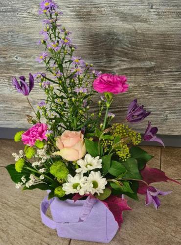 Arrangement sac violacées