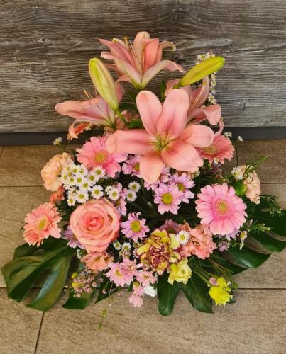 Arrangement de deuil pastel
